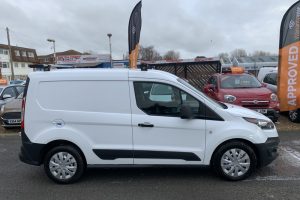 ford-transit-connect-2017-6018562-2_800X600