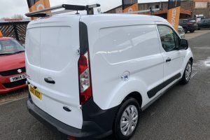 ford-transit-connect-2017-6018562-7_800X600