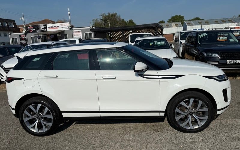 land-rover-range-rover-evoque-2019-7102030-2_800X600