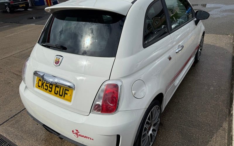 7137977_b20609155d52f46b_800X600